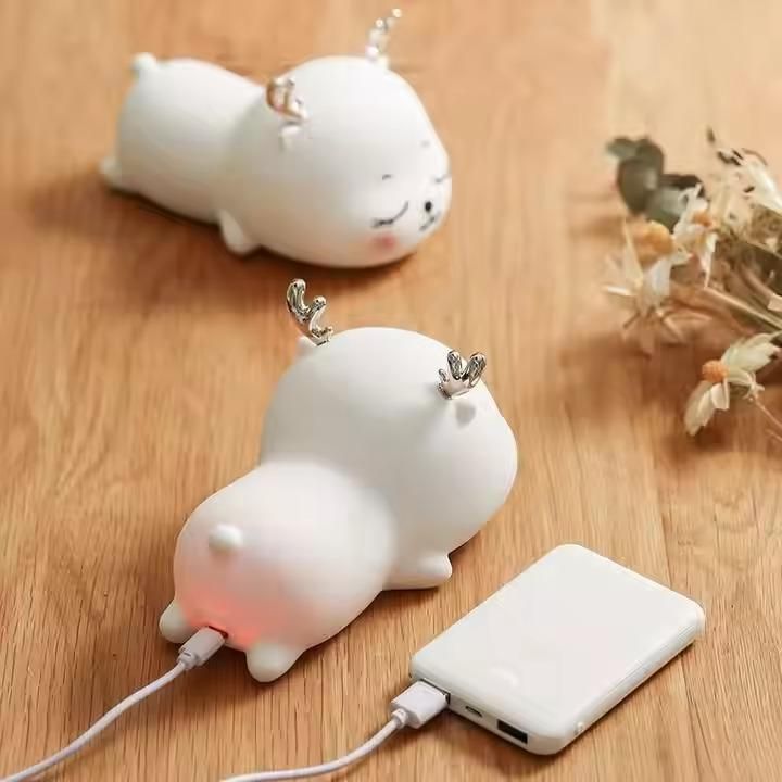 Cute Teddy Bear Night Light - Touch Control Battery Powered LED Lamp for Nursery